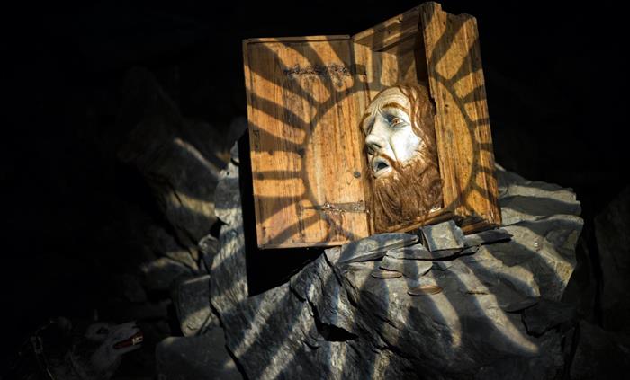 An image of Bran's head from the Bran the Blessed legend at King Arthur's Labyrinth